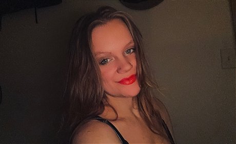 Foto di nudo di fuga di OnlyFans di Nevaeh Ostrander