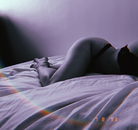 Foto di nudo di fuga di OnlyFans di Justine