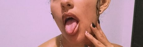 Foto di nudo di fuga di OnlyFans di Nico