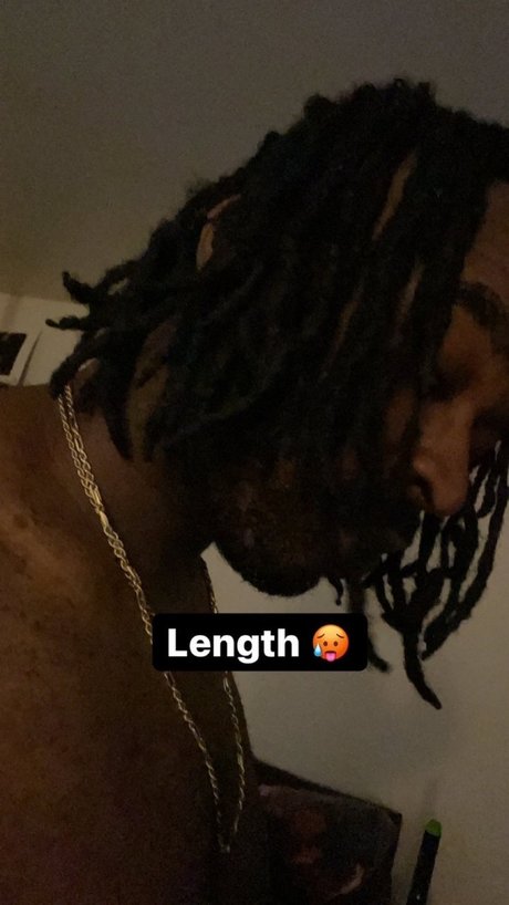 Foto di nudo di fuga di OnlyFans di King Kakarot 