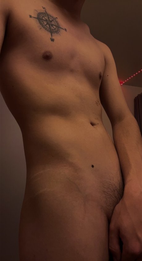 Foto di nudo di fuga di OnlyFans di Noah
