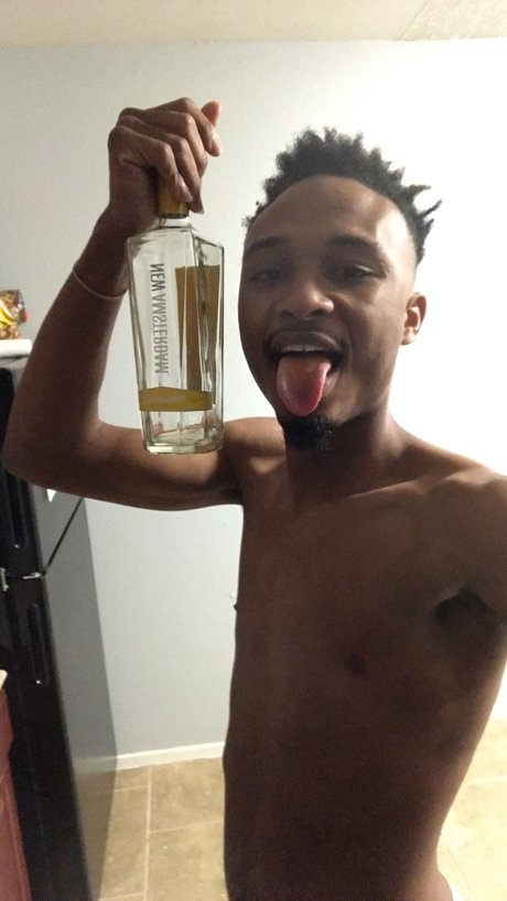 Foto di nudo di fuga di OnlyFans di Snjerry