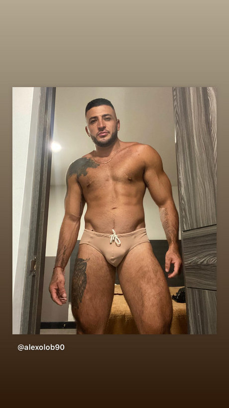 Foto di nudo di fuga di OnlyFans di Alex Herrera