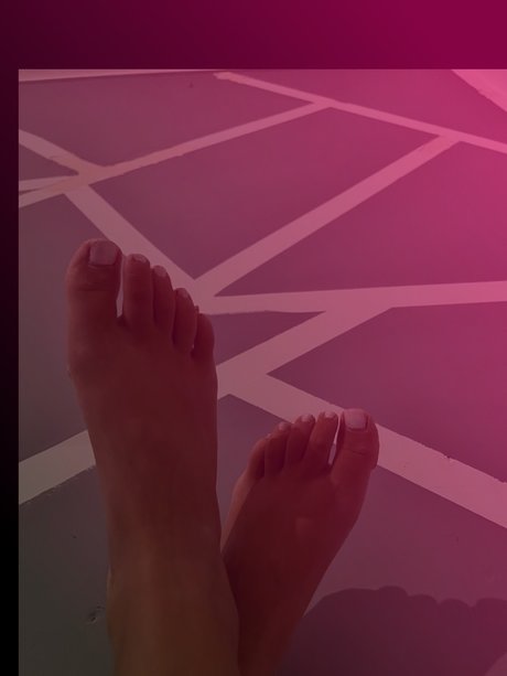 Foto di nudo di fuga di OnlyFans di Alyssa Feet