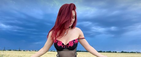 Foto di nudo di fuga di OnlyFans di Eva Alter
