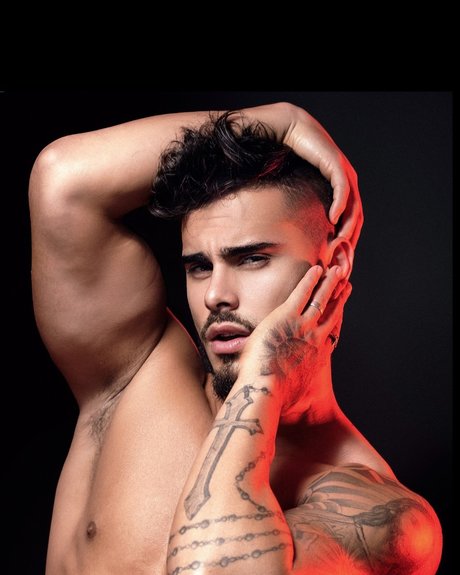 Foto di nudo di fuga di OnlyFans di Alexis Descalzo Castro