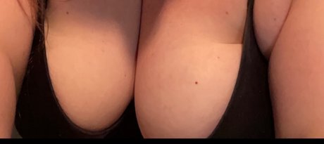 Foto di nudo di fuga di OnlyFans di Nixxi