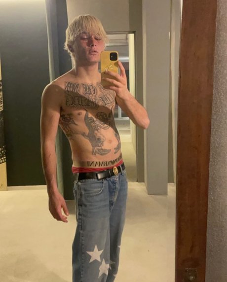 Foto di nudo di fuga di OnlyFans di Benny Banana 