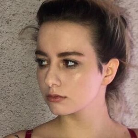 Foto di nudo di fuga di OnlyFans di Suzana Zvonar