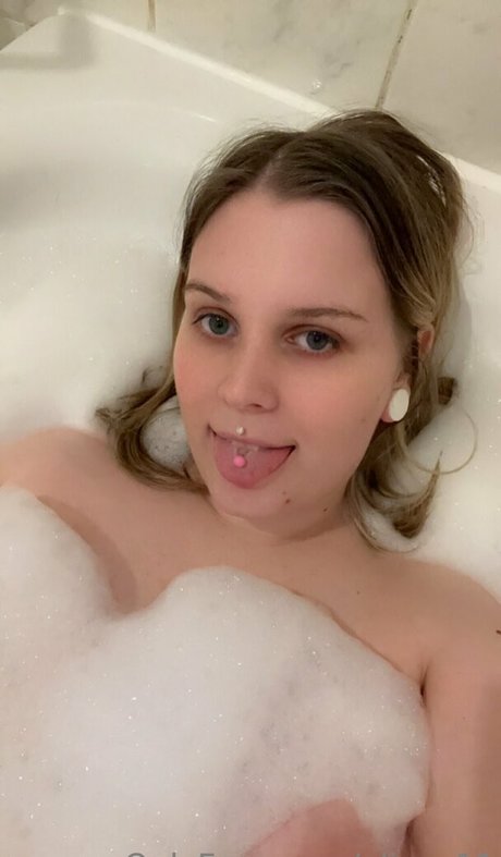 Alicee11