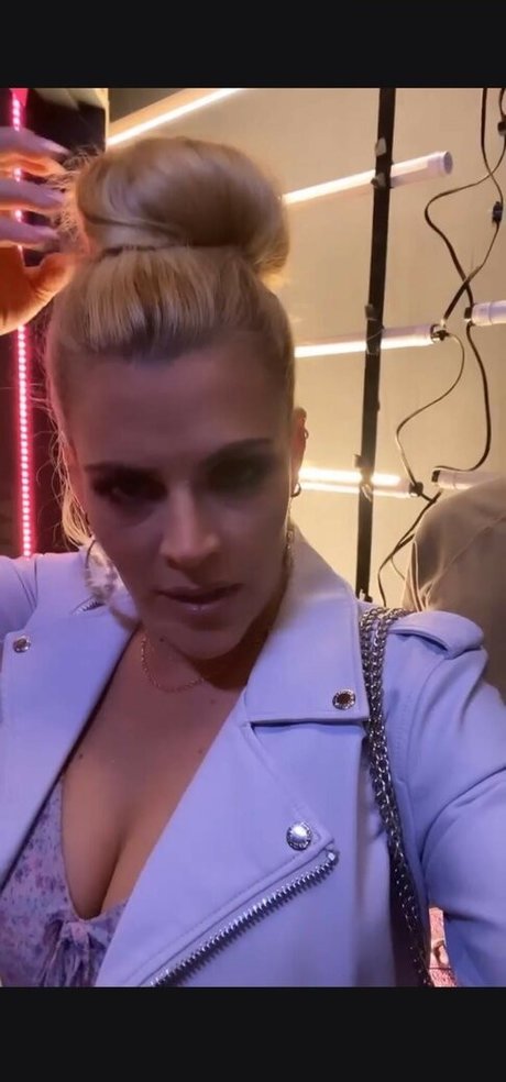 Busy Phillips