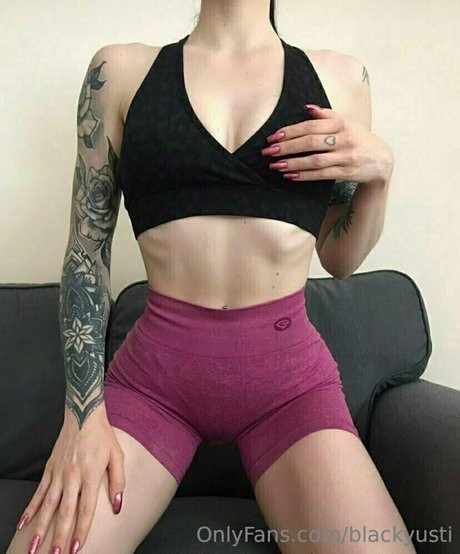 Foto di nudo di fuga di OnlyFans di Blackyusti