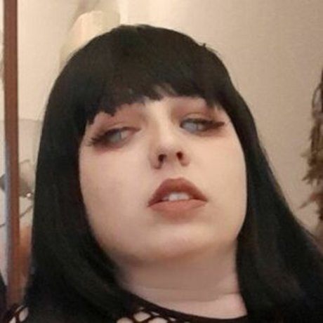 Foto di nudo di fuga di OnlyFans di Poison Cherry