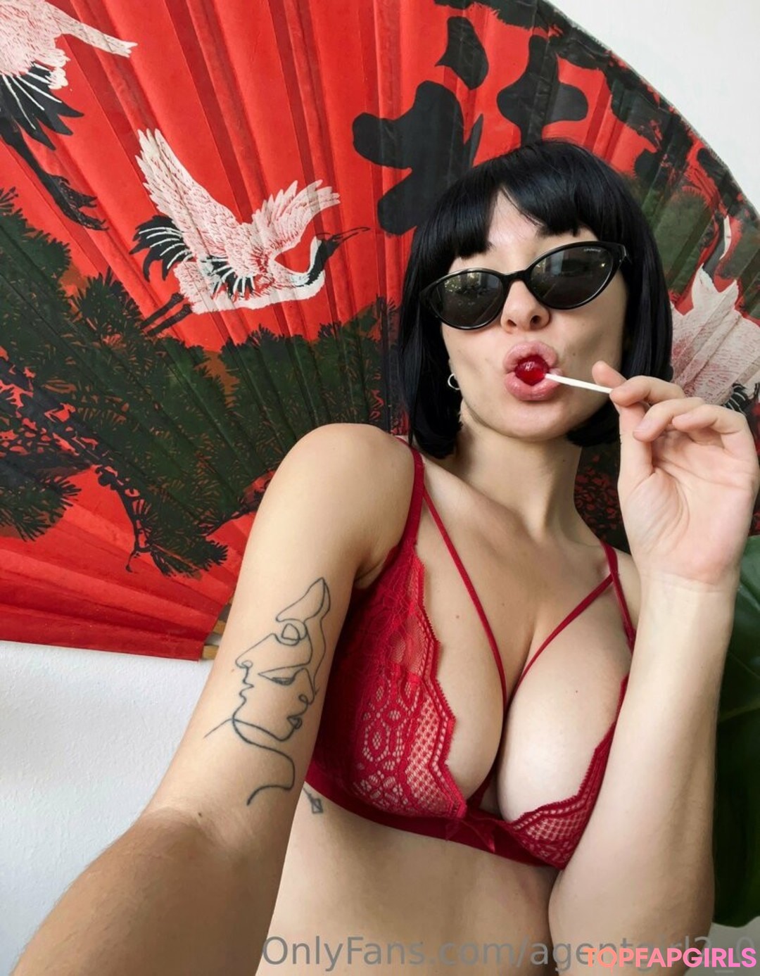 Foto di nudo di fuga di OnlyFans di Agentgirl20 #32 Foto di nudo di fuga di OnlyFans di Agentgirl20 #32