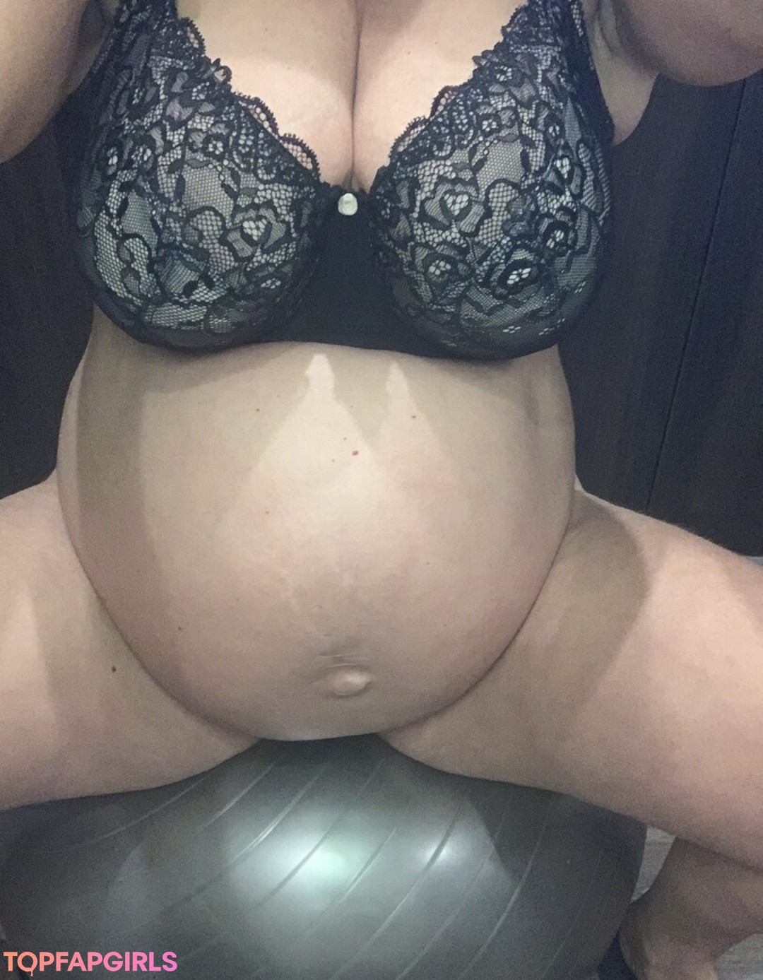 Foto di nudo di fuga di OnlyFans di Prettypregnant35 #15 Foto di nudo di fuga di OnlyFans di Prettypregnant35 #15