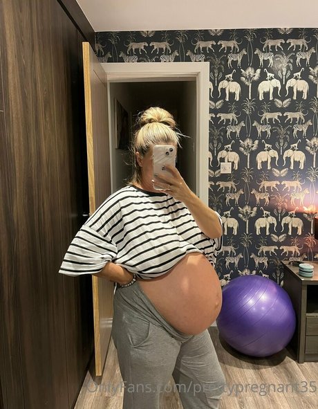Prettypregnant35