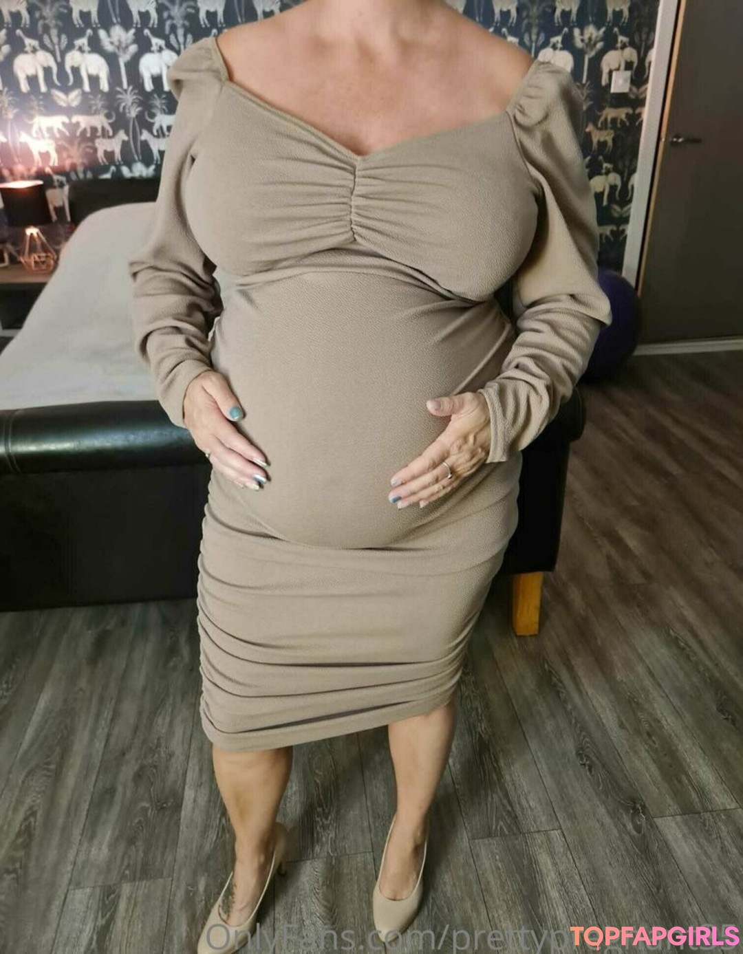 Foto di nudo di fuga di OnlyFans di Prettypregnant35 #186 Foto di nudo di fuga di OnlyFans di Prettypregnant35 #186