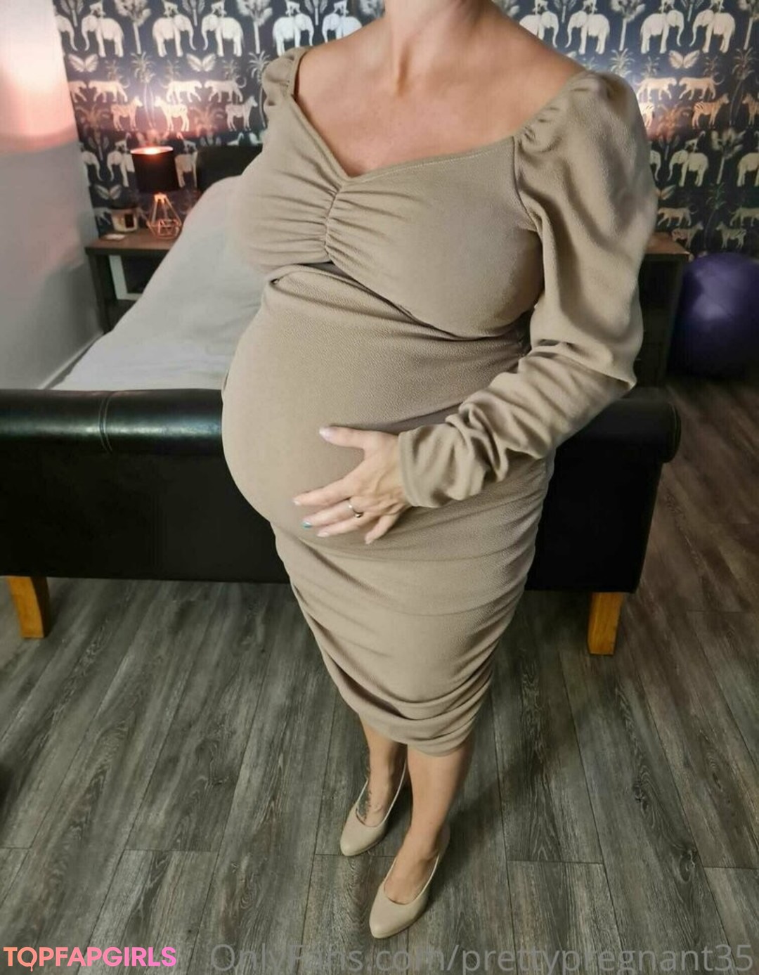 Foto di nudo di fuga di OnlyFans di Prettypregnant35 #187 Foto di nudo di fuga di OnlyFans di Prettypregnant35 #187