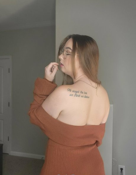 Foto di nudo di fuga di OnlyFans di Waverlyluxe