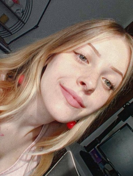 Foto di nudo di fuga di OnlyFans di Agnese Innocente
