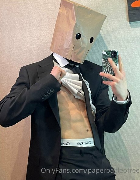 Foto di nudo di fuga di OnlyFans di Paperbagfree