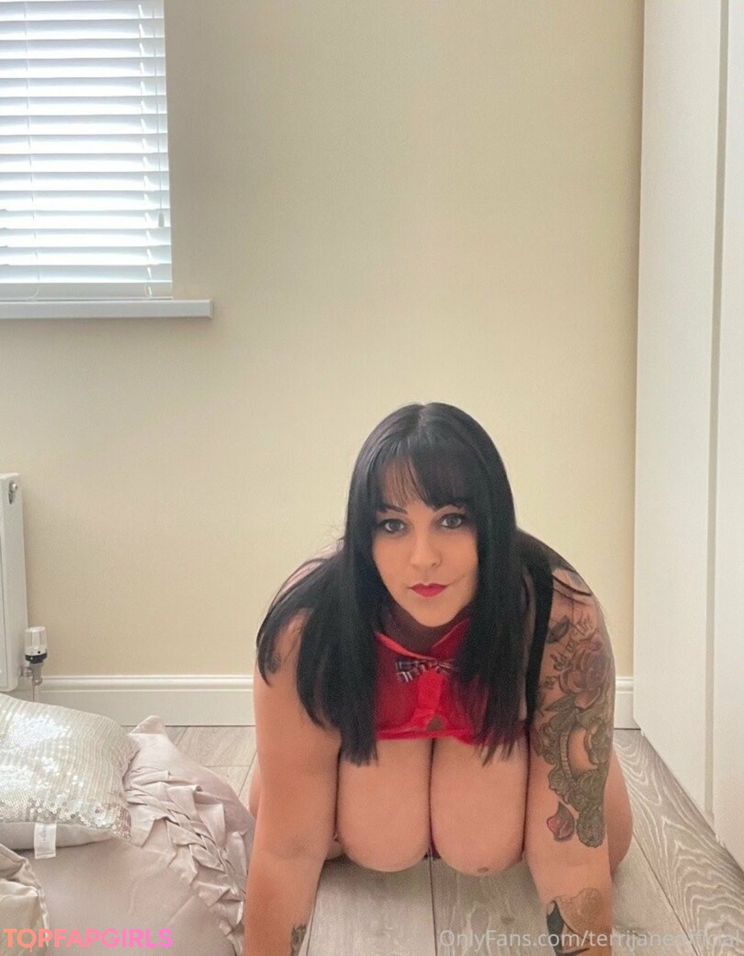 Foto di nudo di fuga di OnlyFans di Terrijaneofficial #1034 Foto di nudo di fuga di OnlyFans di Terrijaneofficial #1034