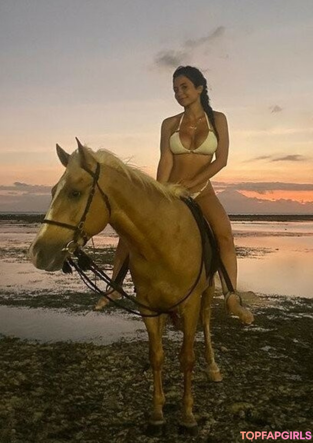 Foto di nudo di fuga di OnlyFans di Chanellewestk #7 Foto di nudo di fuga di OnlyFans di Chanellewestk #7