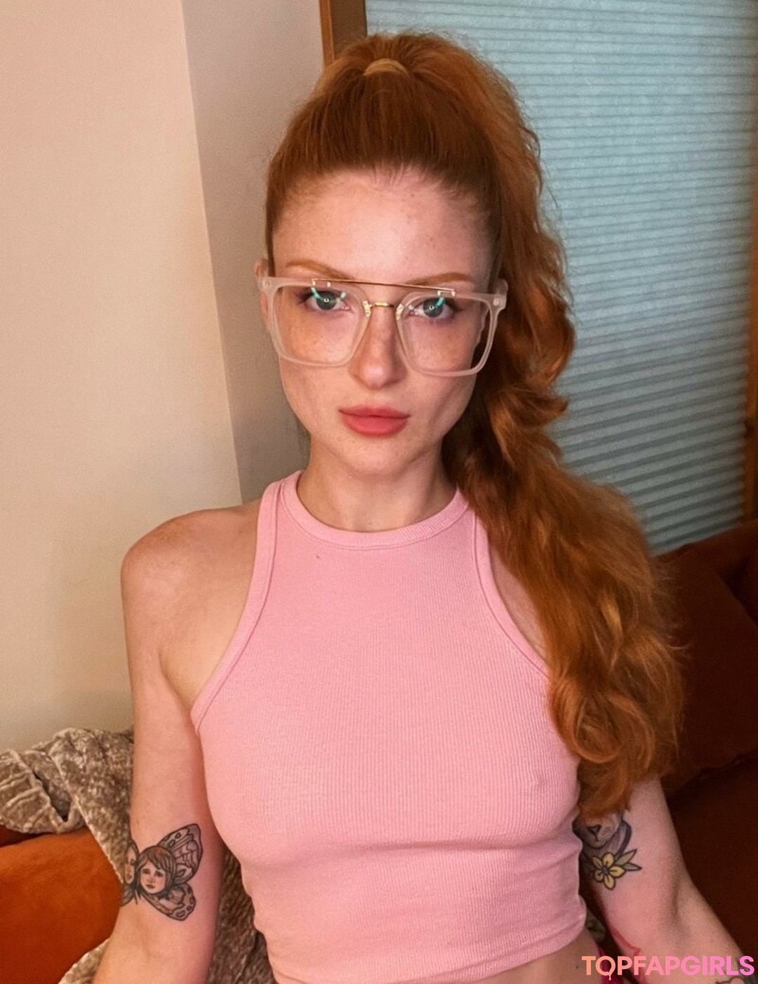 Foto di nudo di fuga di OnlyFans di Katierosecoloredglasses #10 Foto di nudo di fuga di OnlyFans di Katierosecoloredglasses #10