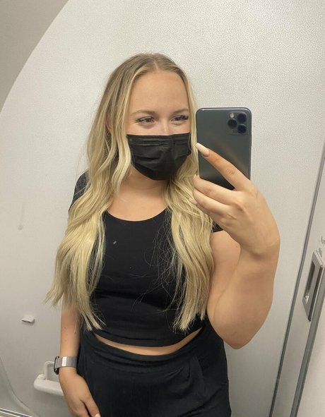 Foto di nudo di fuga di OnlyFans di Princessbrooke1996