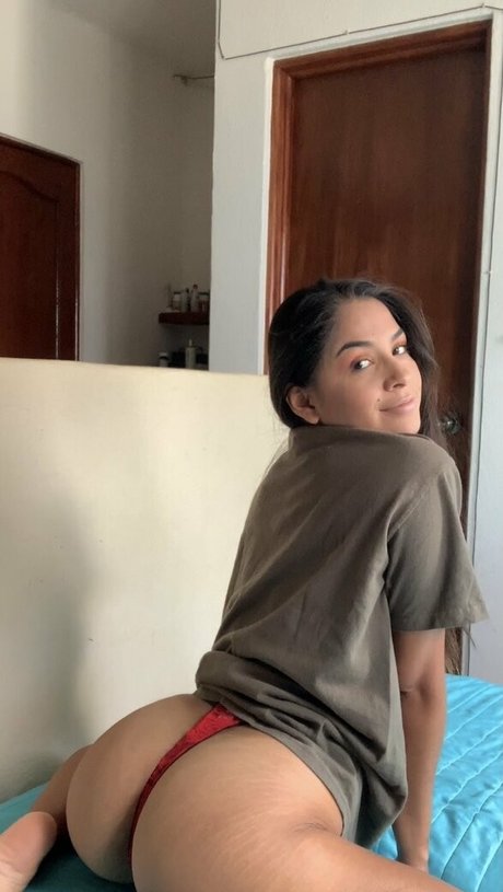 Foto di nudo di fuga di OnlyFans di Emilymoonroe
