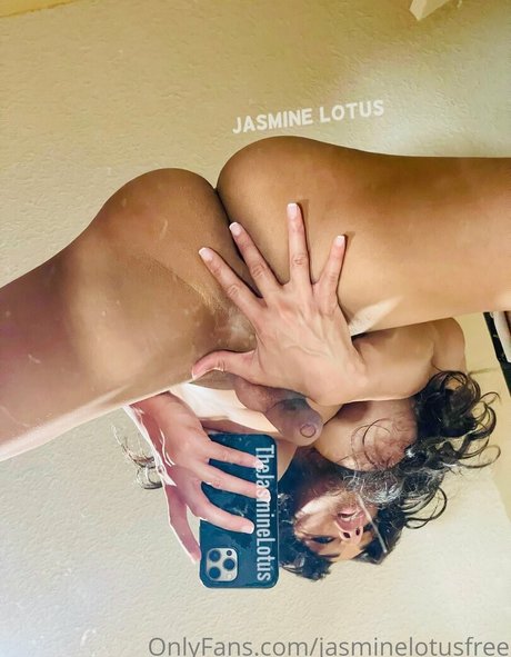 Foto di nudo di fuga di OnlyFans di Jasminelotusfree