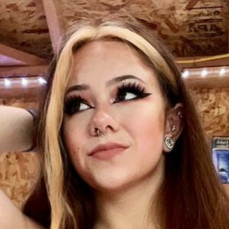 Foto di nudo di fuga di OnlyFans di Ella Minette
