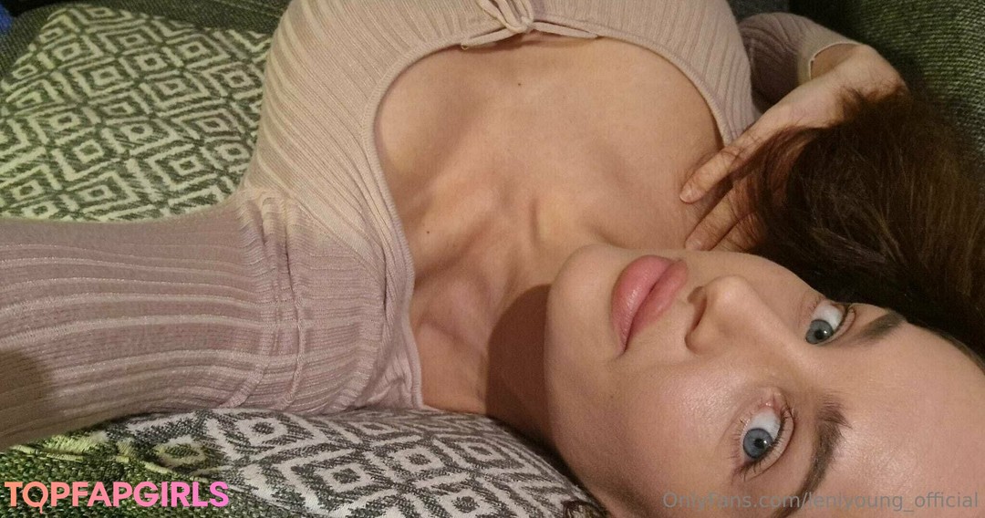 Foto di nudo di fuga di OnlyFans di Leniyoungofficial #43 Foto di nudo di fuga di OnlyFans di Leniyoungofficial #43