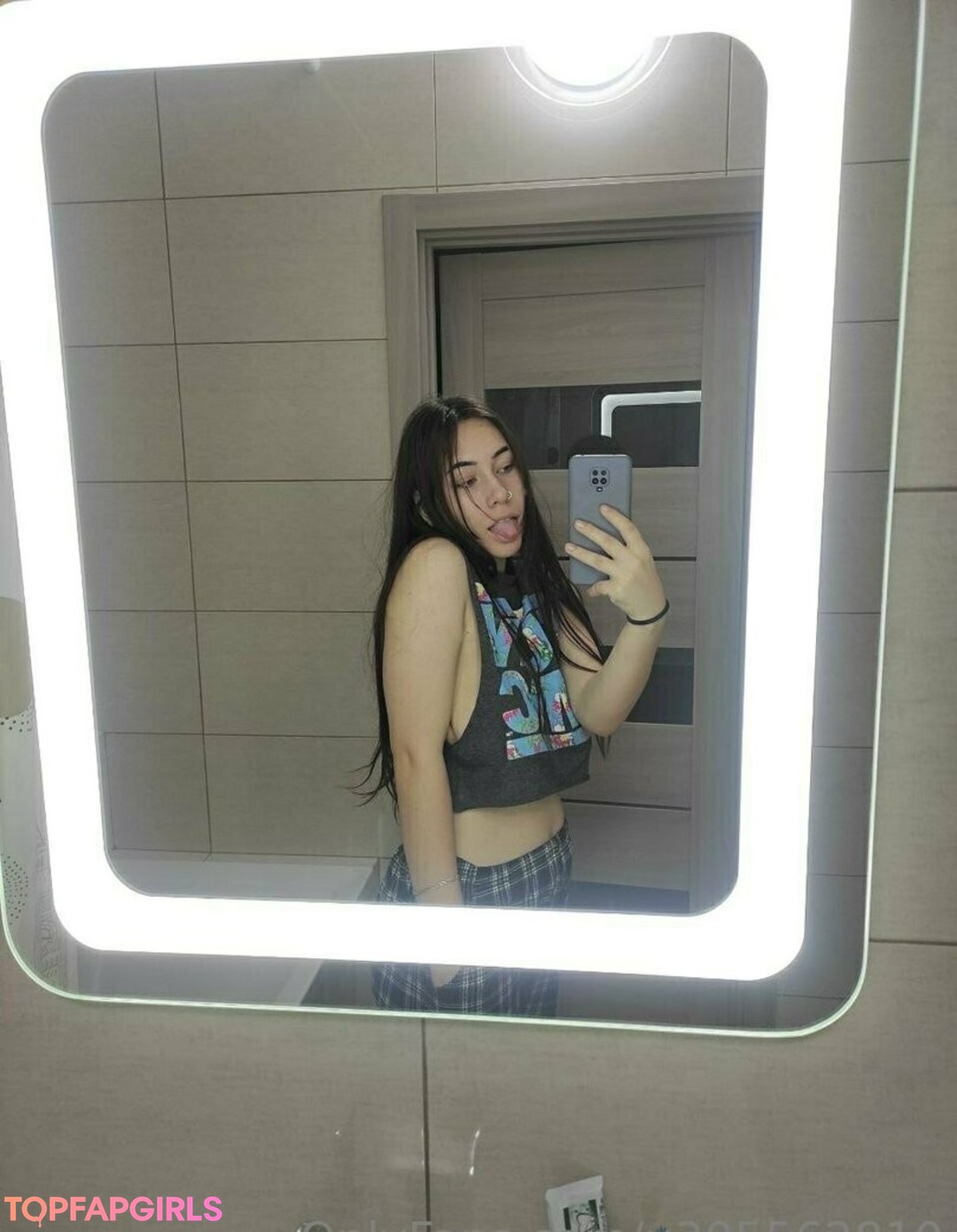 Foto di nudo di fuga di OnlyFans di Babyuntouchable #3 Foto di nudo di fuga di OnlyFans di Babyuntouchable #3