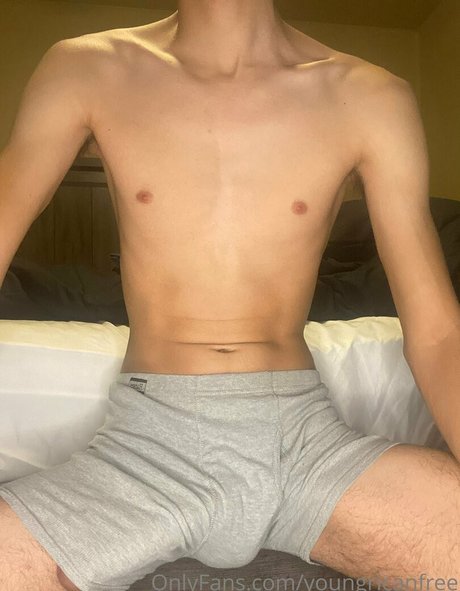Foto di nudo di fuga di OnlyFans di Youngricanfree
