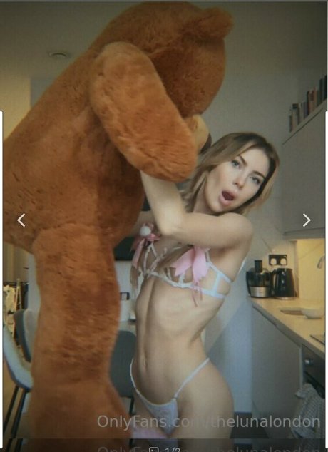 Foto di nudo di fuga di OnlyFans di Luna London