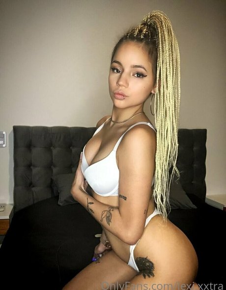 Foto di nudo di fuga di OnlyFans di Lexixxtra