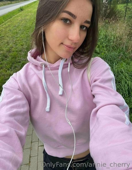 Annie_cherry