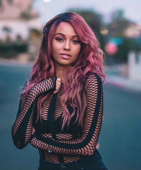Vanessa Morgan