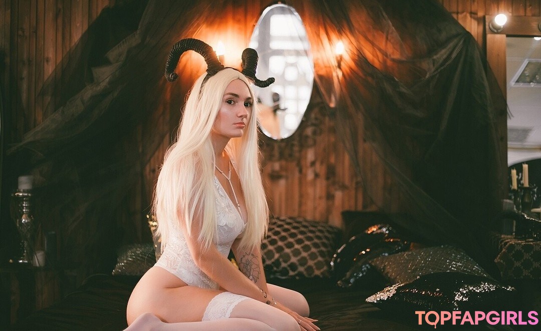 Foto di nudo di fuga di OnlyFans di Lyllaangel #40 Foto di nudo di fuga di OnlyFans di Lyllaangel #40
