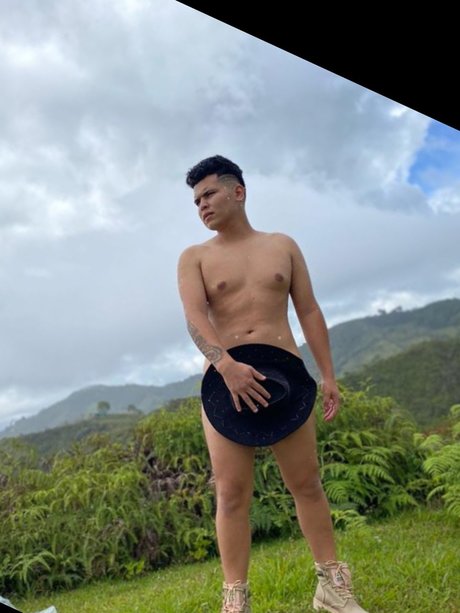 Foto di nudo di fuga di OnlyFans di Alejandro Agudelo