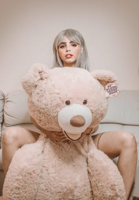 Foto di nudo di fuga di OnlyFans di Odett Mart