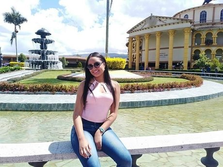 Adrianna Acua