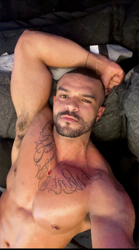 Foto di nudo di fuga di OnlyFans di 
