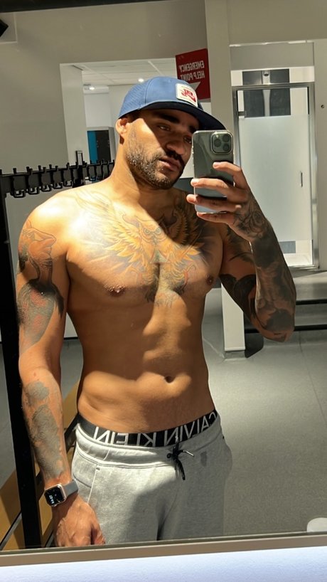 Foto di nudo di fuga di OnlyFans di Rael Oliveira