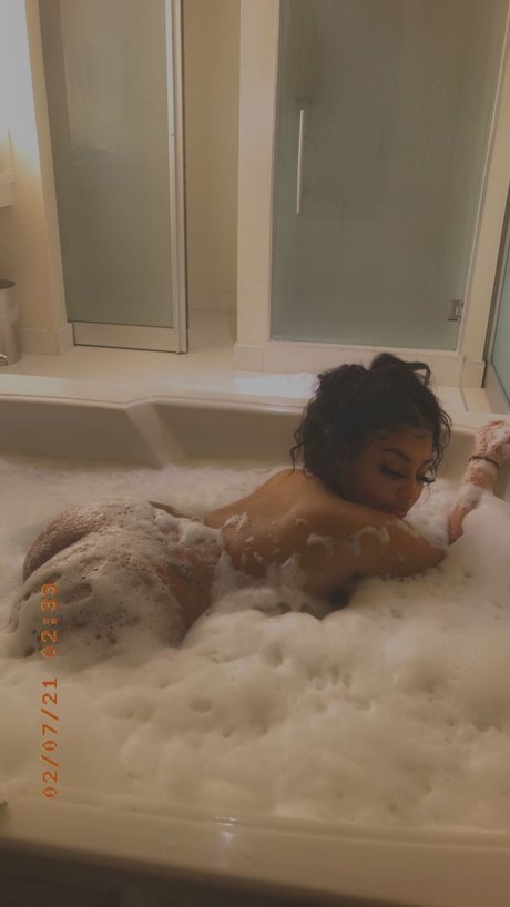 Foto di nudo di fuga di OnlyFans di Gigi