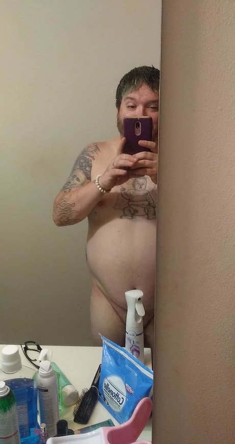 Foto di nudo di fuga di OnlyFans di Thad