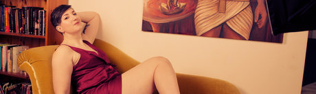 Curvy Spanking Lover Pandora Blake