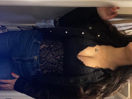 Foto di nudo di fuga di OnlyFans di Jazzy