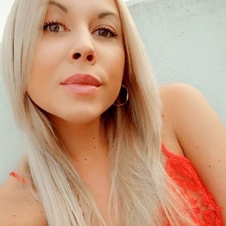Foto di nudo di fuga di OnlyFans di Paula Benz 